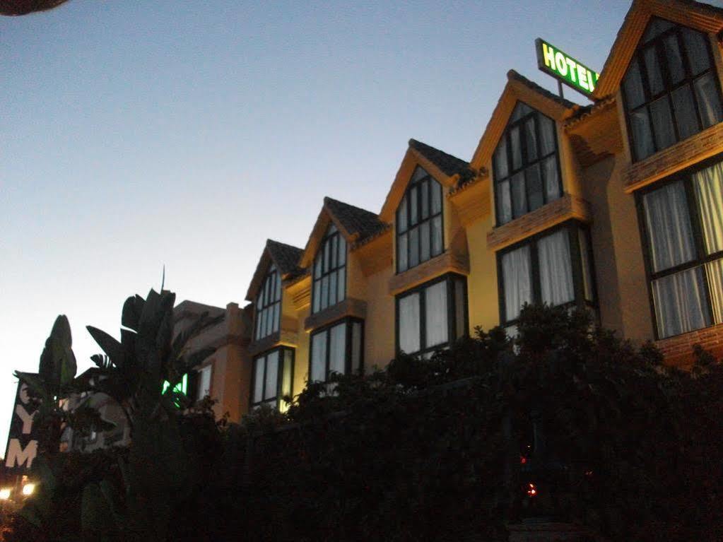 Hotel Doña Matilde Estepona Exterior foto
